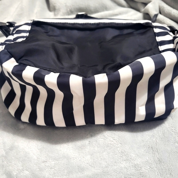 Lululemon Festival Bag in Apex - Picture 8 of 17